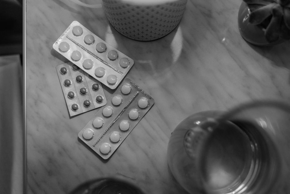 pill organiser kitchen counter